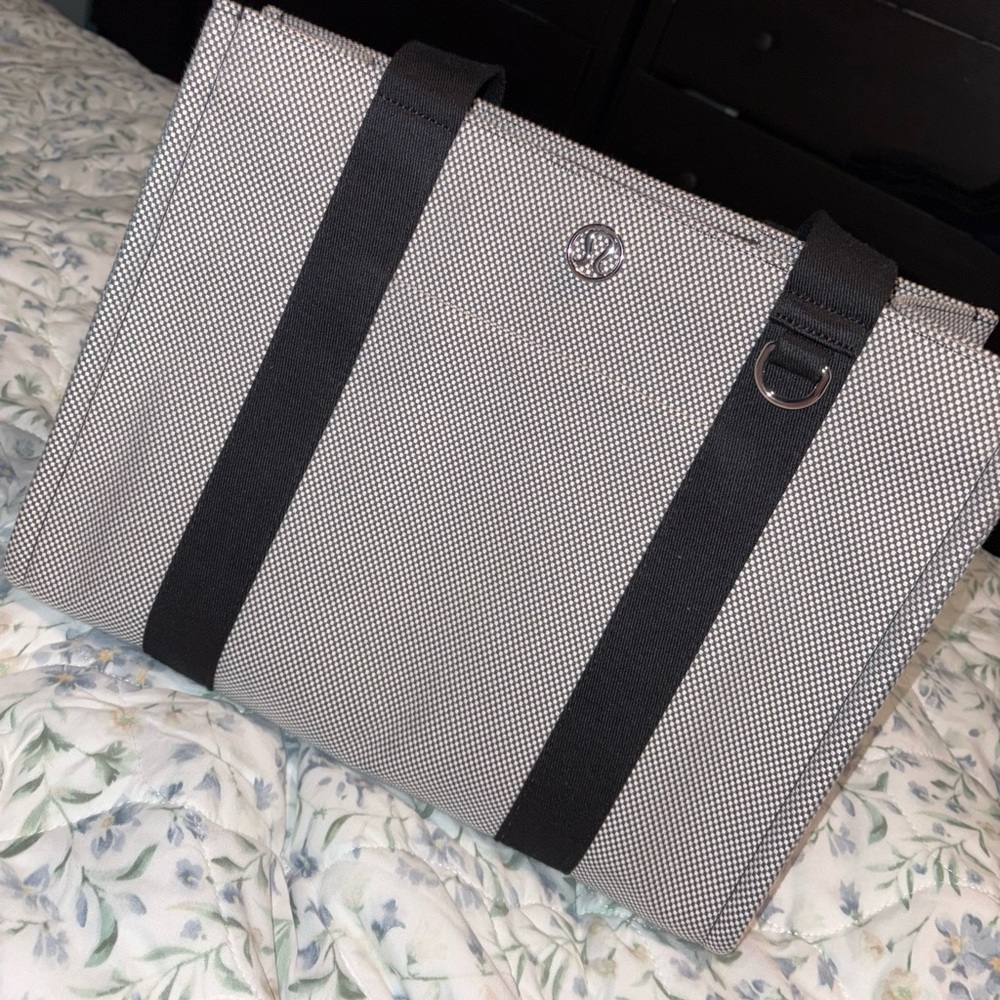 Lululemon Athletica Two Tone Canvas Tote Bag 10L